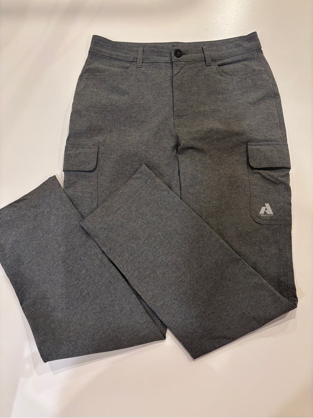 Eddie Bauer Women’s Size 8 Charcoal Gray Cargo Pants Hiking‎ Outdoor Pockets